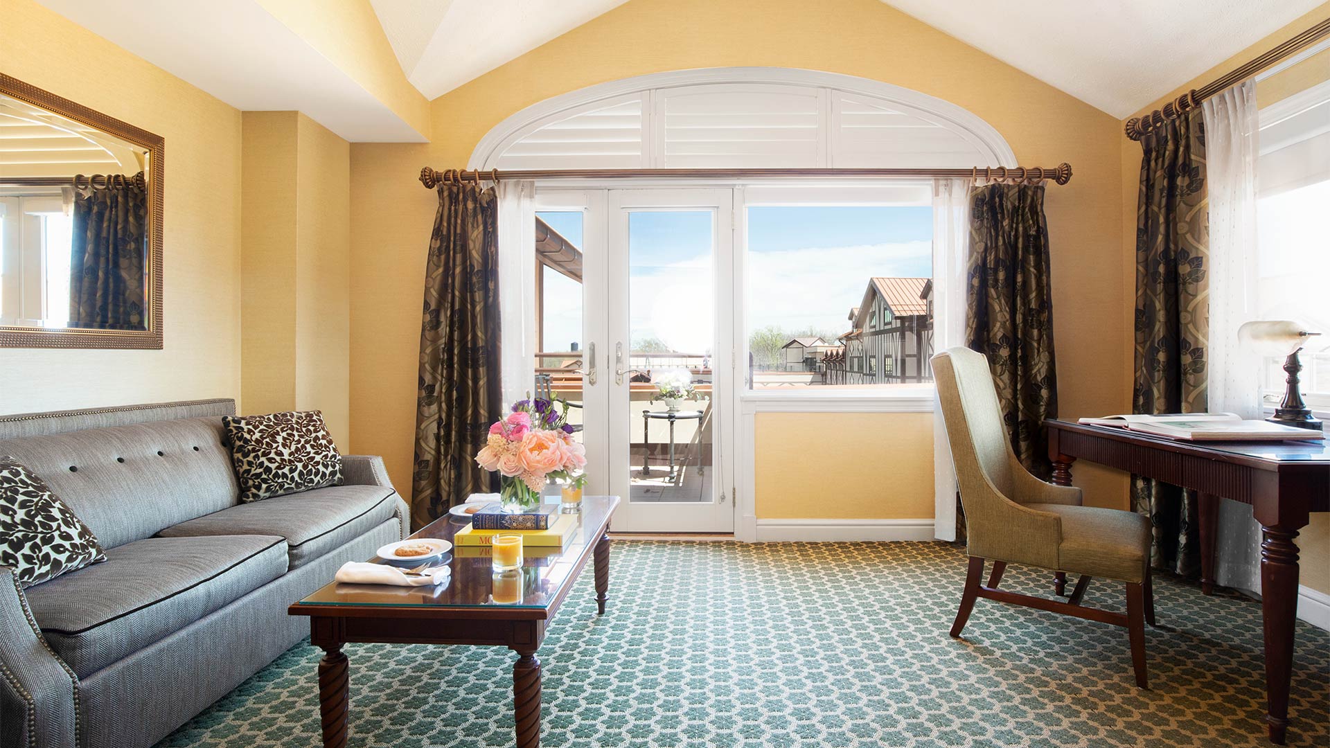 Lodge King Suite
